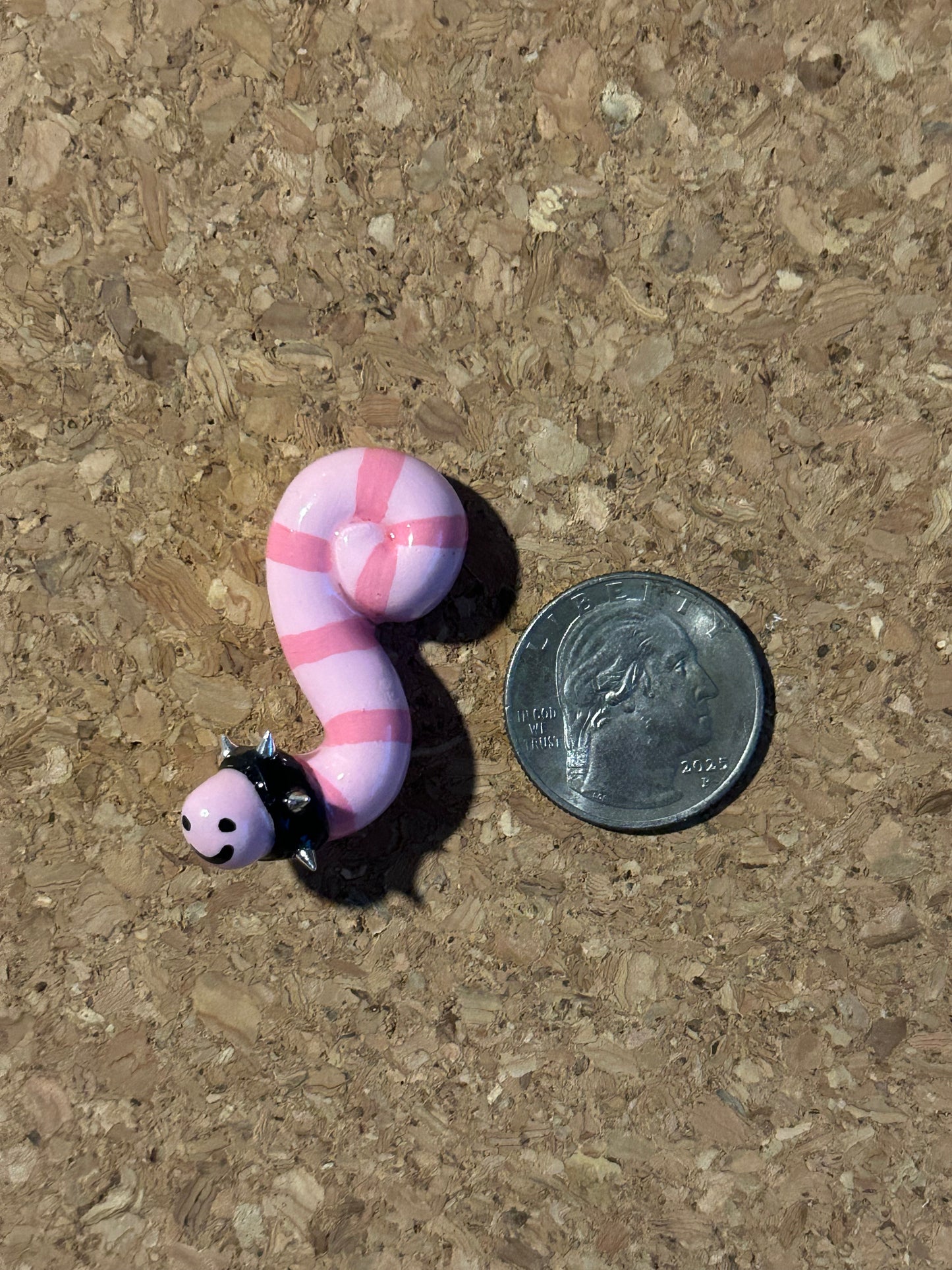 WORM WITH SPIKES PINZ