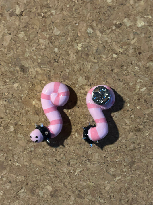 WORM WITH SPIKES PINZ