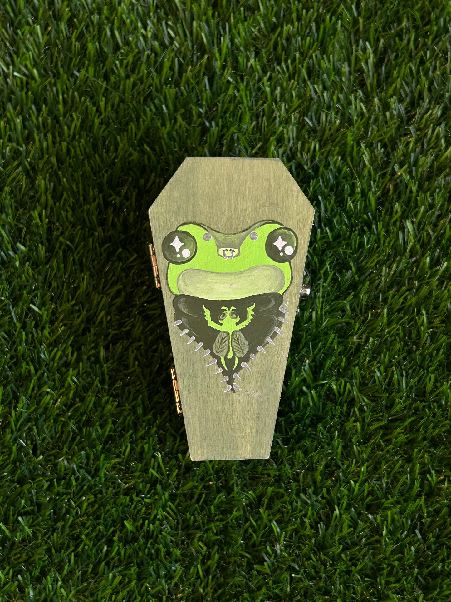 FROGGY COFFIN